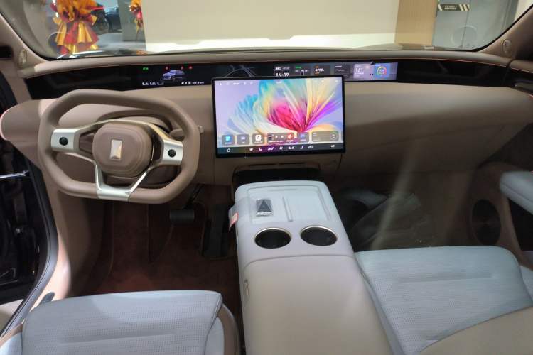 Used Avatr 07 2024 Pro+ Range-Extended Edition Center Console