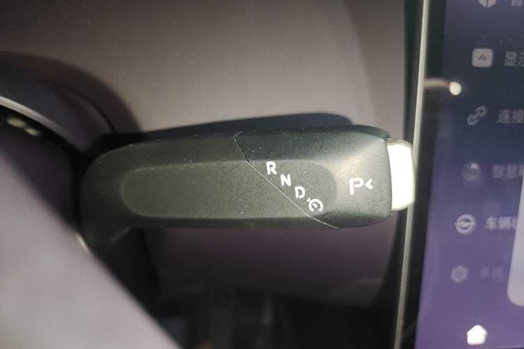 Used Avatr 07 2024 Max Extended-Range Edition Gear Lever