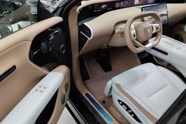 Used Avatr 07 2024 Pro+ All-Electric Version Interior 3