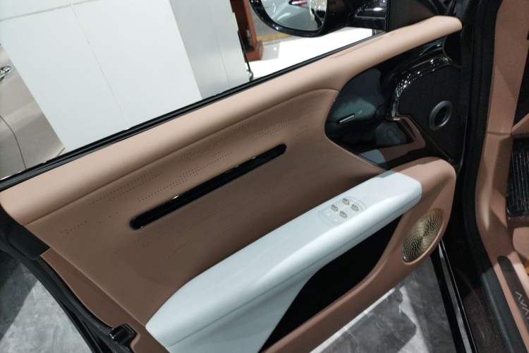 Used Avatr 07 2024 Pro+ All-Electric Version Left Front Door Interior