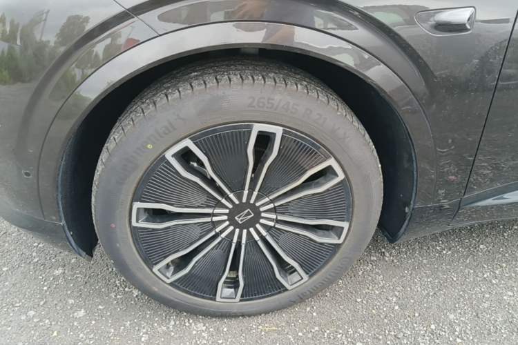 Used Avatr 07 2024 Max Extended-Range Edition Left Front Wheel Hub