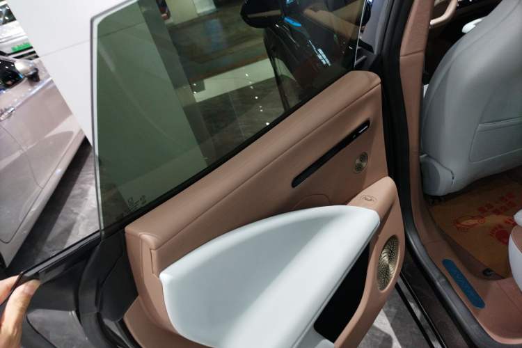 Used Avatr 07 2024 Pro+ All-Electric Version Left Rear Door Interior