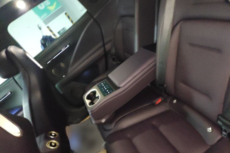 Used Avatr 07 2024 Max Extended-Range Edition Left Rear Seat