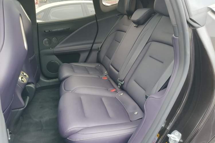 Used Avatr 07 2024 Max Extended-Range Edition Left Rear Seat