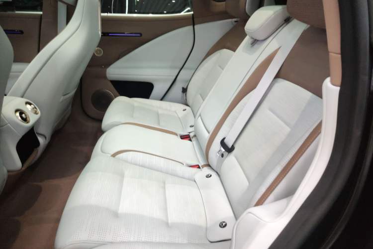 Used Avatr 07 2024 Pro+ All-Electric Version Left Rear Seat