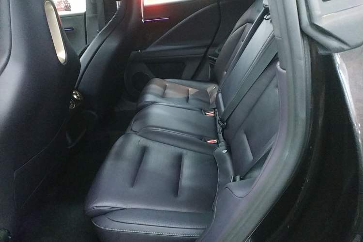 Used Avatr 07 2024 Max Extended-Range Edition Left Rear Seat