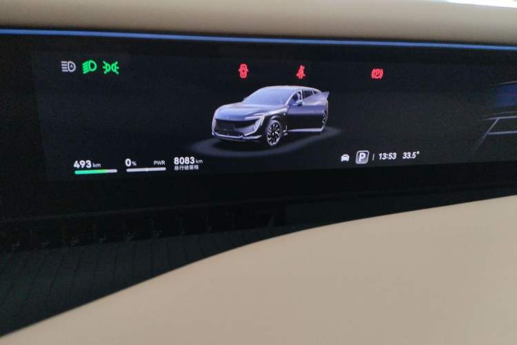 Used Avatr 07 2024 Pro+ All-Electric Version Odometer Close Up