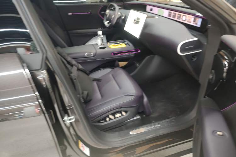 Used Avatr 07 2024 Pro+ All-Electric Version Right Front Seat
