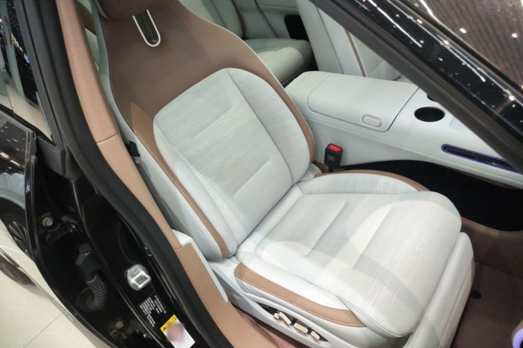 Used Avatr 07 2024 Pro+ All-Electric Version Right Front Seat