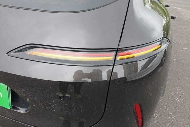 Used Avatr 07 2024 Max Extended-Range Edition Right Rear Taillight