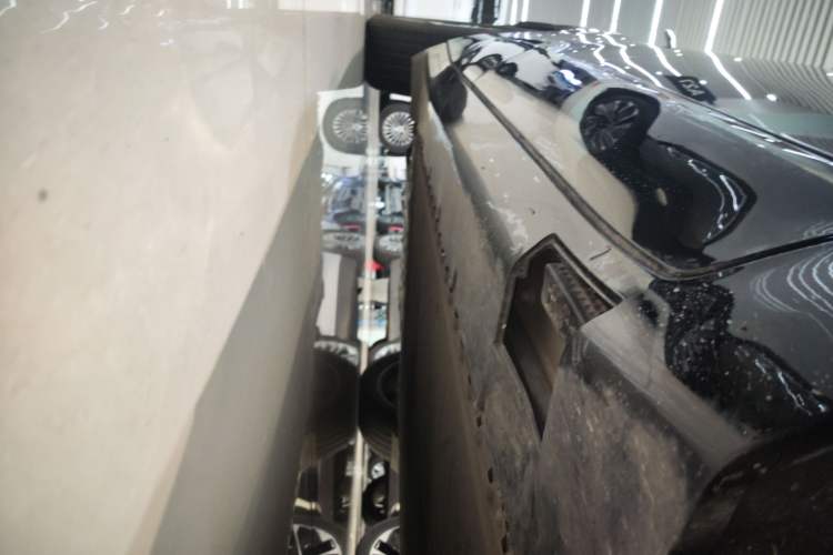 Used Avatr 07 2024 Pro+ All-Electric Version Right Side Sill