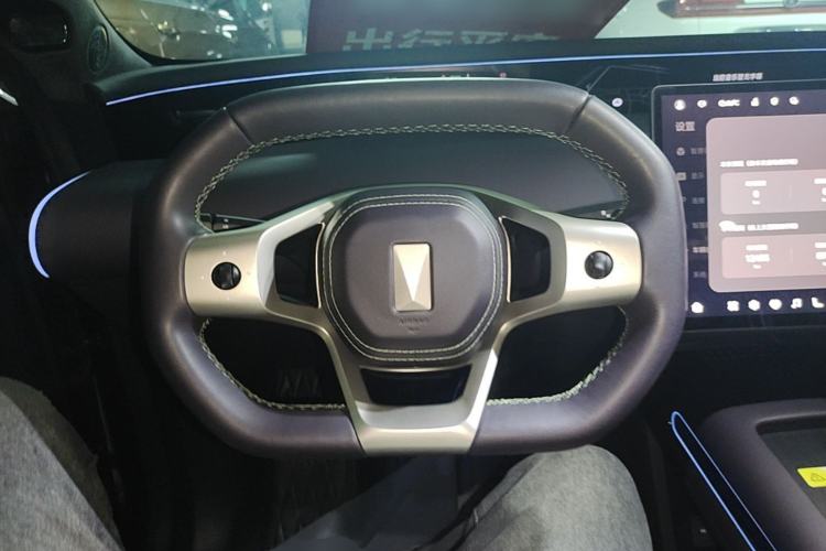 Used Avatr 07 2024 Max Extended-Range Edition Steering Wheel