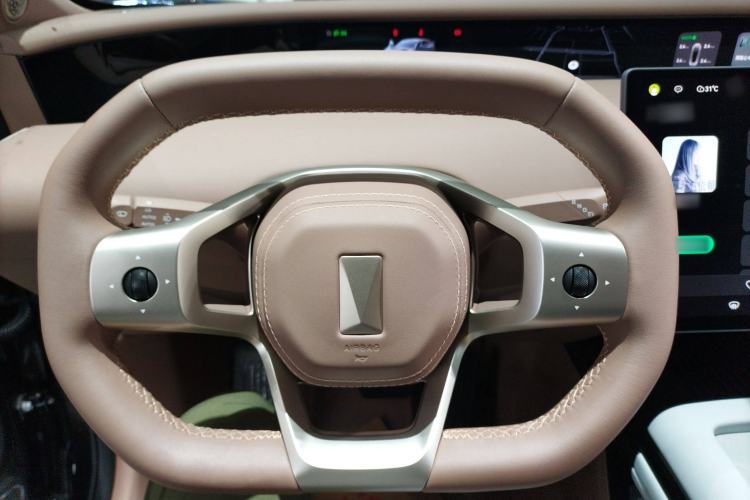 Used Avatr 07 2024 Pro+ All-Electric Version Steering Wheel