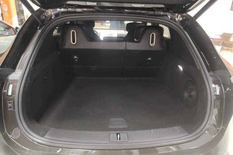 Used Avatr 07 2024 Pro+ All-Electric Version Trunk