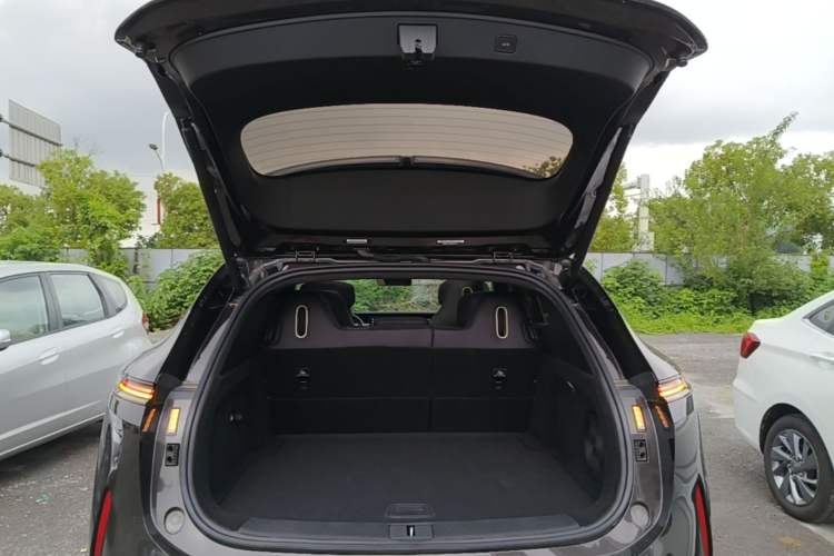 Used Avatr 07 2024 Max Extended-Range Edition Trunk