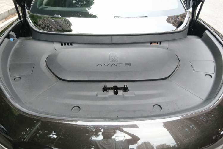 Used Avatr 07 2024 Pro Extended-Range Edition Engine Bay