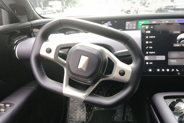 Used Avatr 07 2024 Pro Extended-Range Edition Steering Wheel