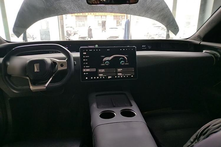 Used Avatr 07 2024 Max Extended-Range Edition Center Console
