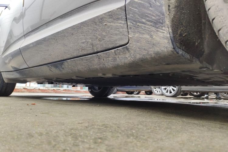 Used Avatr 07 2024 Max Extended-Range Edition Chassis Front Right