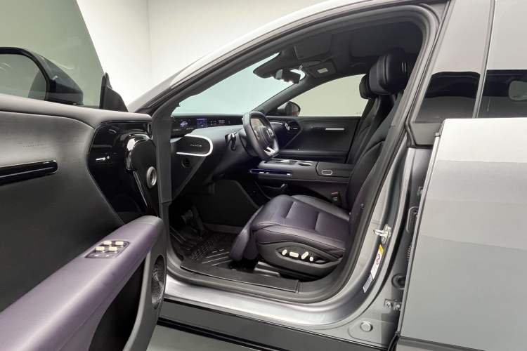 Used Avatr 07 2024 Max Extended-Range Edition Driver Seat
