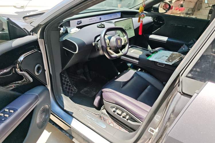 Used Avatr 07 2024 Max Extended-Range Edition Driver Seat