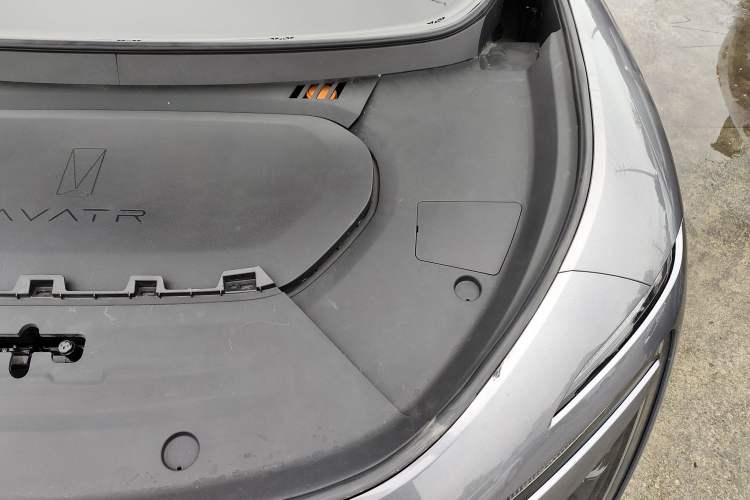 Used Avatr 07 2024 Max Extended-Range Edition Engine Bay Left