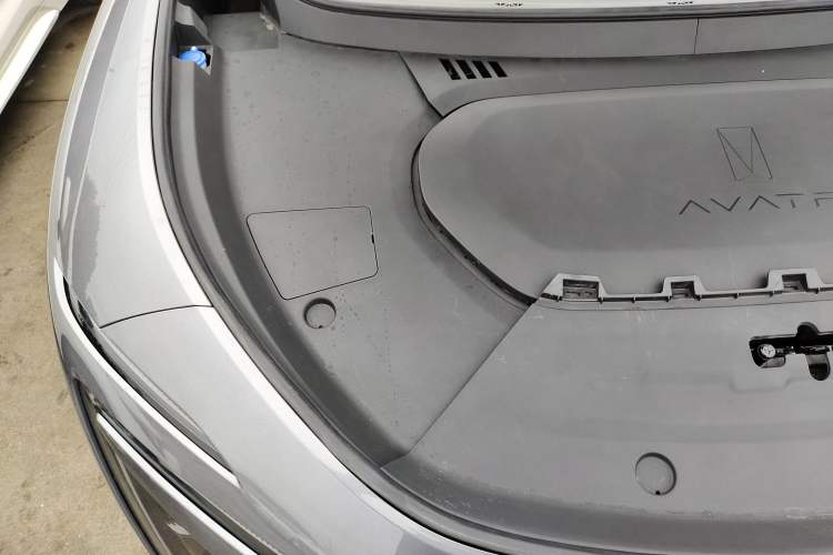 Used Avatr 07 2024 Max Extended-Range Edition Engine Bay Right