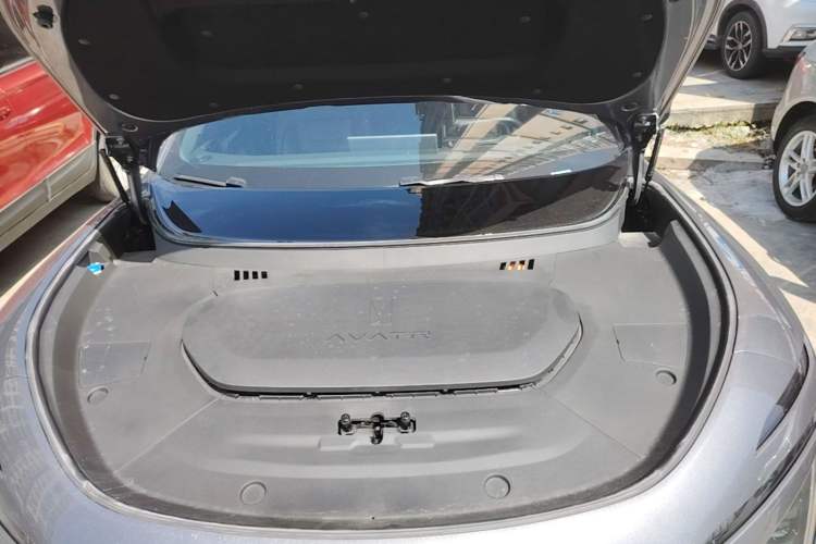 Used Avatr 07 2024 Pro+ Range-Extended Edition Engine Bay