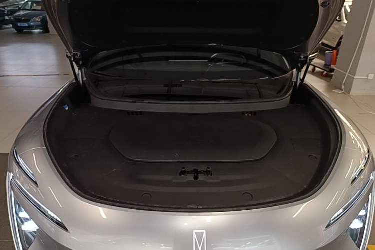 Used Avatr 07 2024 Max Extended-Range Edition Engine Bay