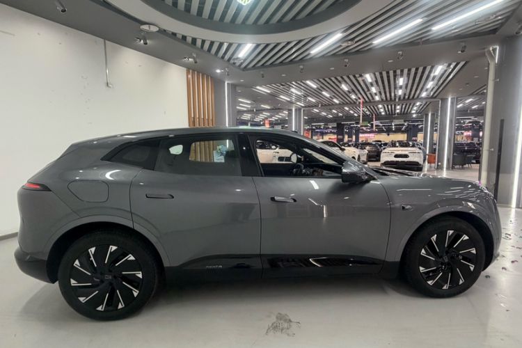 Used Avatr 07 2024 Max Extended-Range Edition Exterior 3