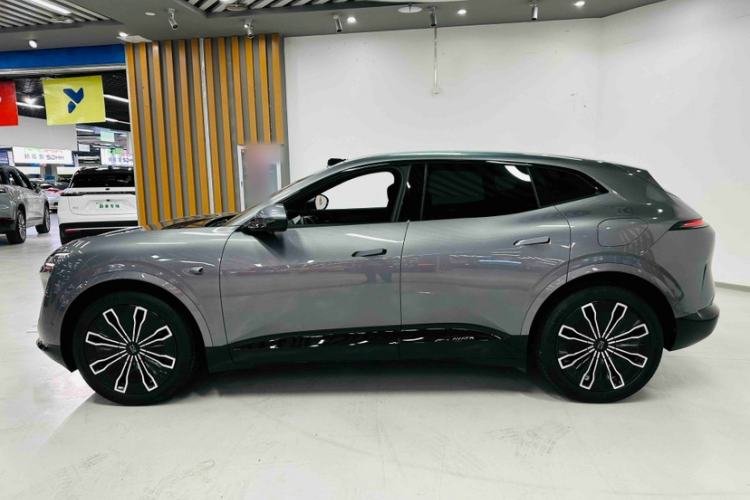 Used Avatr 07 2024 Max Extended-Range Edition Exterior 3