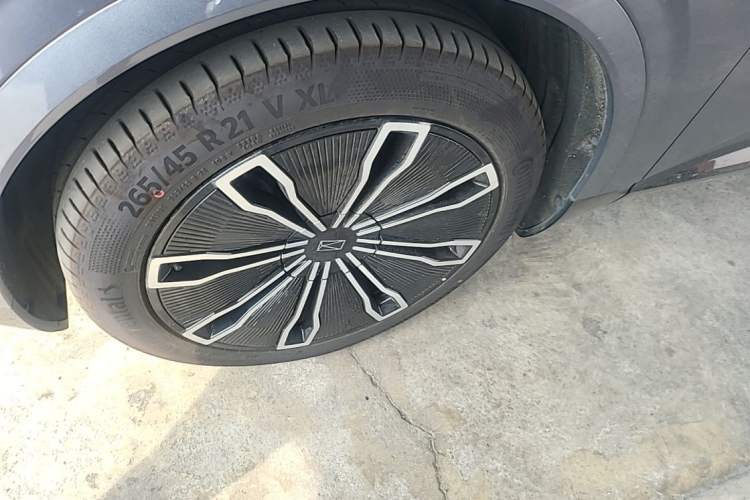 Used Avatr 07 2024 Max Extended-Range Edition Exterior 4