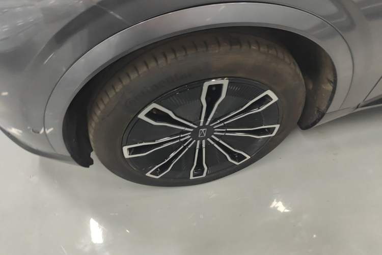 Used Avatr 07 2024 Max Extended-Range Edition Exterior 4