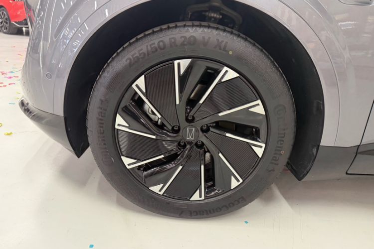 Used Avatr 07 2024 Max Extended-Range Edition Exterior 5