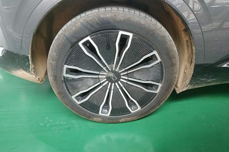 Used Avatr 07 2024 Max Pure Electric Edition Exterior 5