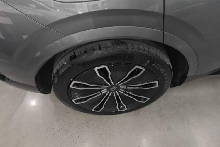 Used Avatr 07 2024 Max Extended-Range Edition Exterior 5