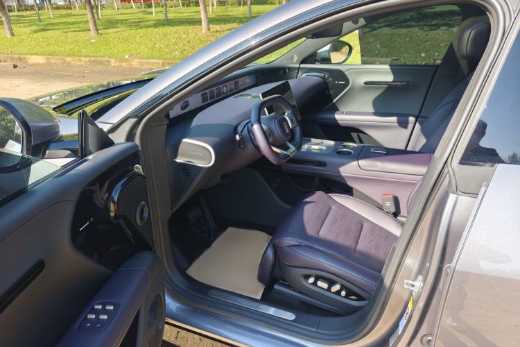 Used Avatr 07 2024 Max Extended-Range Edition Exterior 7