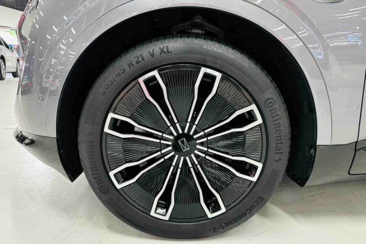 Used Avatr 07 2024 Max Extended-Range Edition Exterior 8