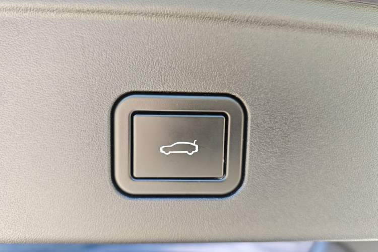 Used Avatr 07 2024 Max Extended-Range Edition Exterior 9