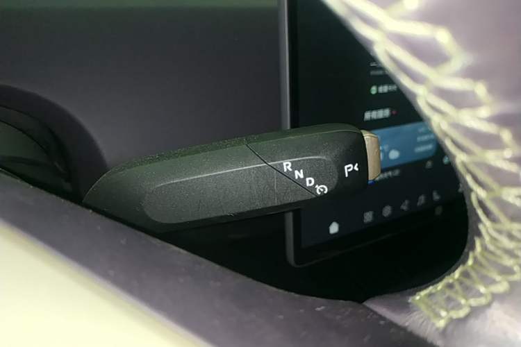 Used Avatr 07 2024 Max Extended-Range Edition Gear Lever