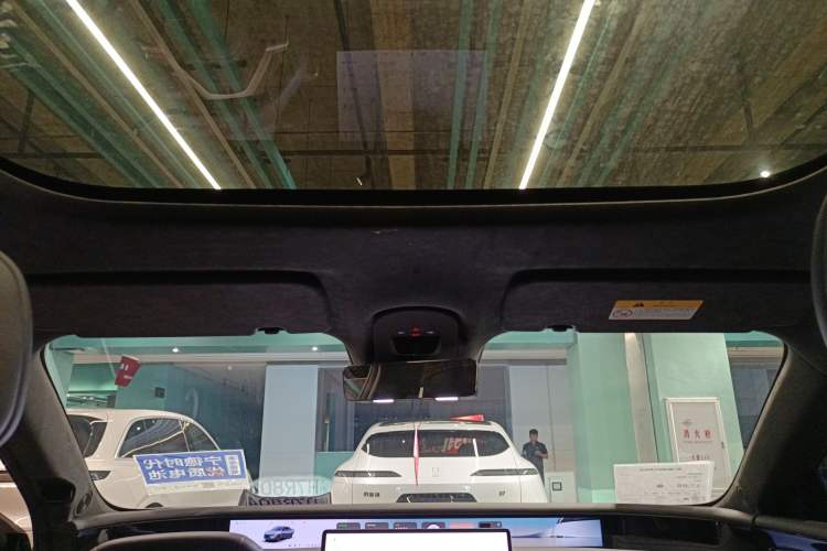 Used Avatr 07 2024 Max Extended-Range Edition Headliner
