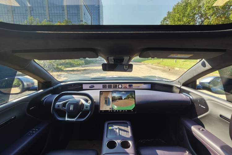 Used Avatr 07 2024 Max Extended-Range Edition Interior 10