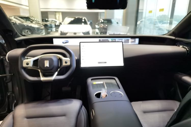 Used Avatr 07 2024 Max Extended-Range Edition Interior 2