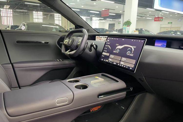 Used Avatr 07 2024 Ultra Range-Extended Four-Wheel Drive Interior 2