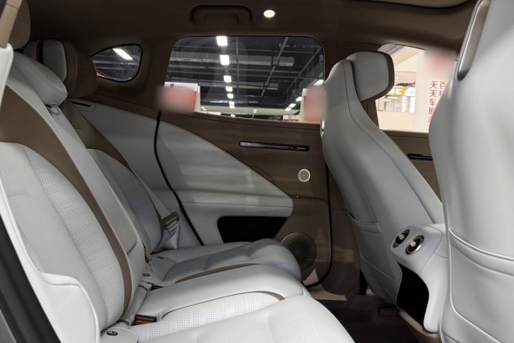 Used Avatr 07 2024 Pro+ Range-Extended Edition Interior 3