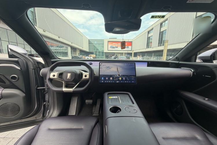 Used Avatr 07 2024 Max Extended-Range Edition Interior 3