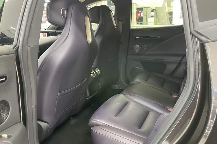 Used Avatr 07 2024 Ultra Range-Extended Four-Wheel Drive Interior 4