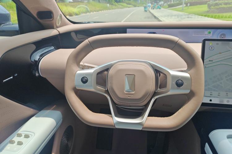 Used Avatr 07 2024 Max Extended-Range Edition Interior 5