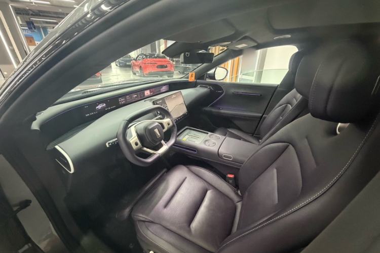 Used Avatr 07 2024 Max Extended-Range Edition Interior 6