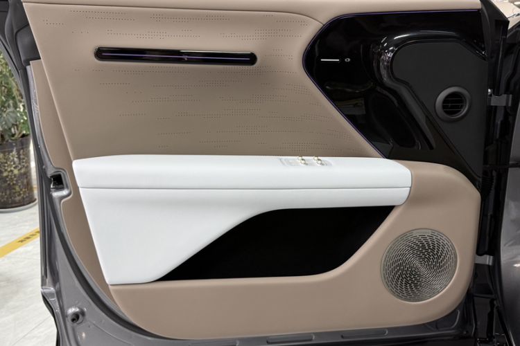 Used Avatr 07 2024 Pro+ Range-Extended Edition Interior 8